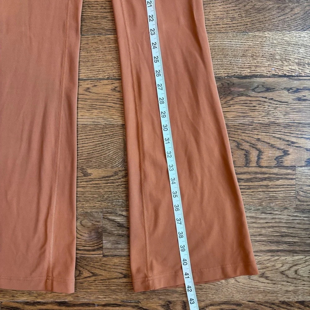 Lululemon Groove Super High-Rise Flared Pants | Size 4